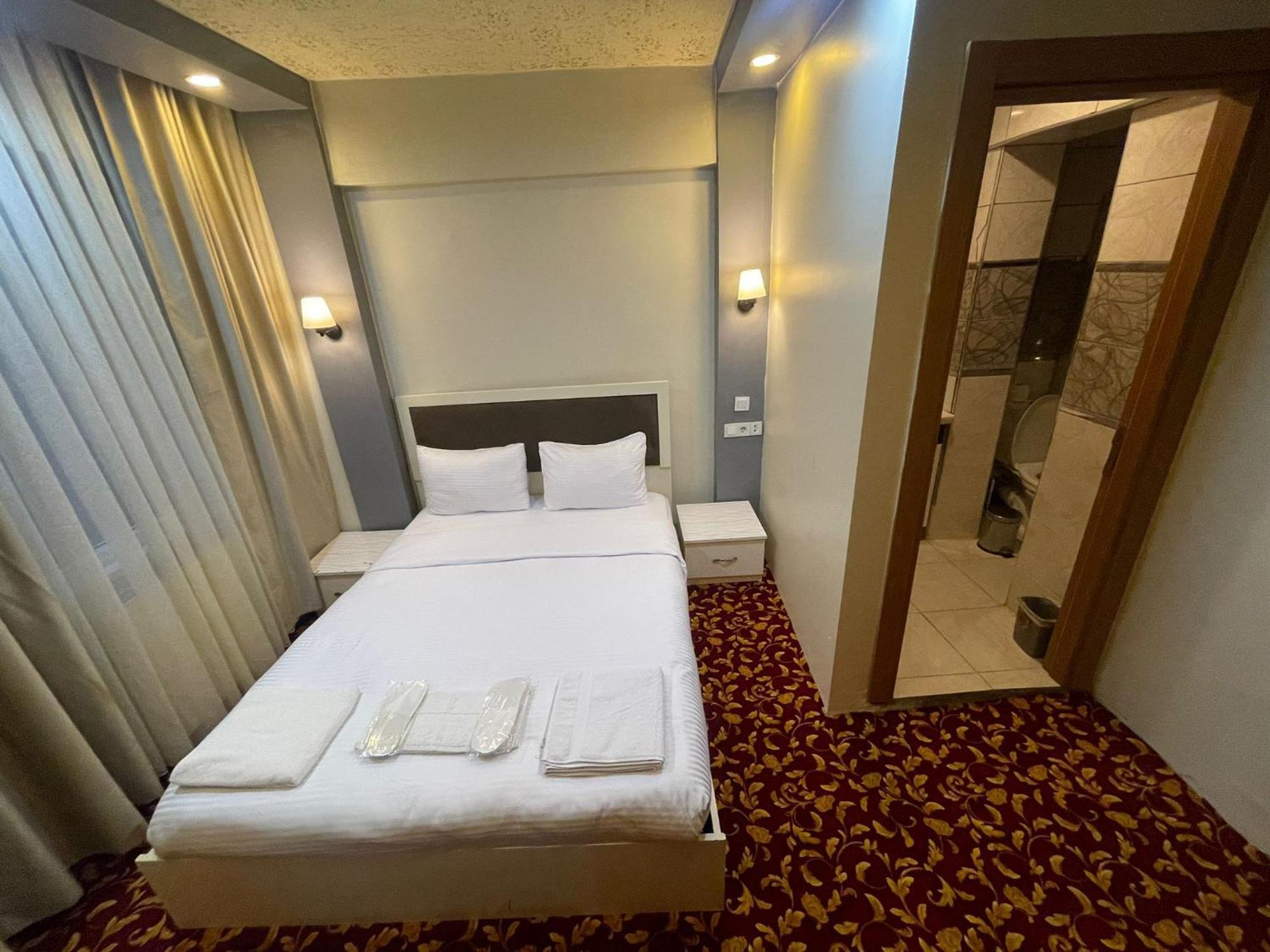 Ufuk Hotel Стамбул Экстерьер фото